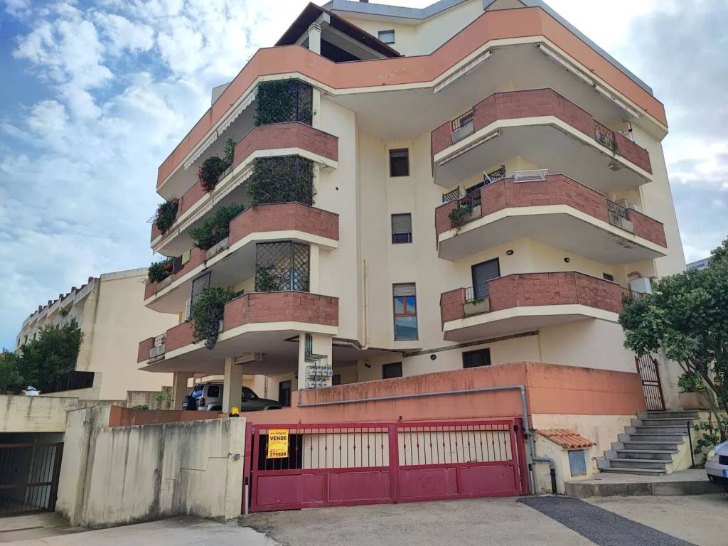 Box / garage a Sassari in Via Carlo Ruggiu, 34 - Foto 3