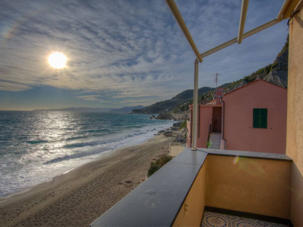 Appartamento a Finale ligure in Via Aurelia - Foto 2