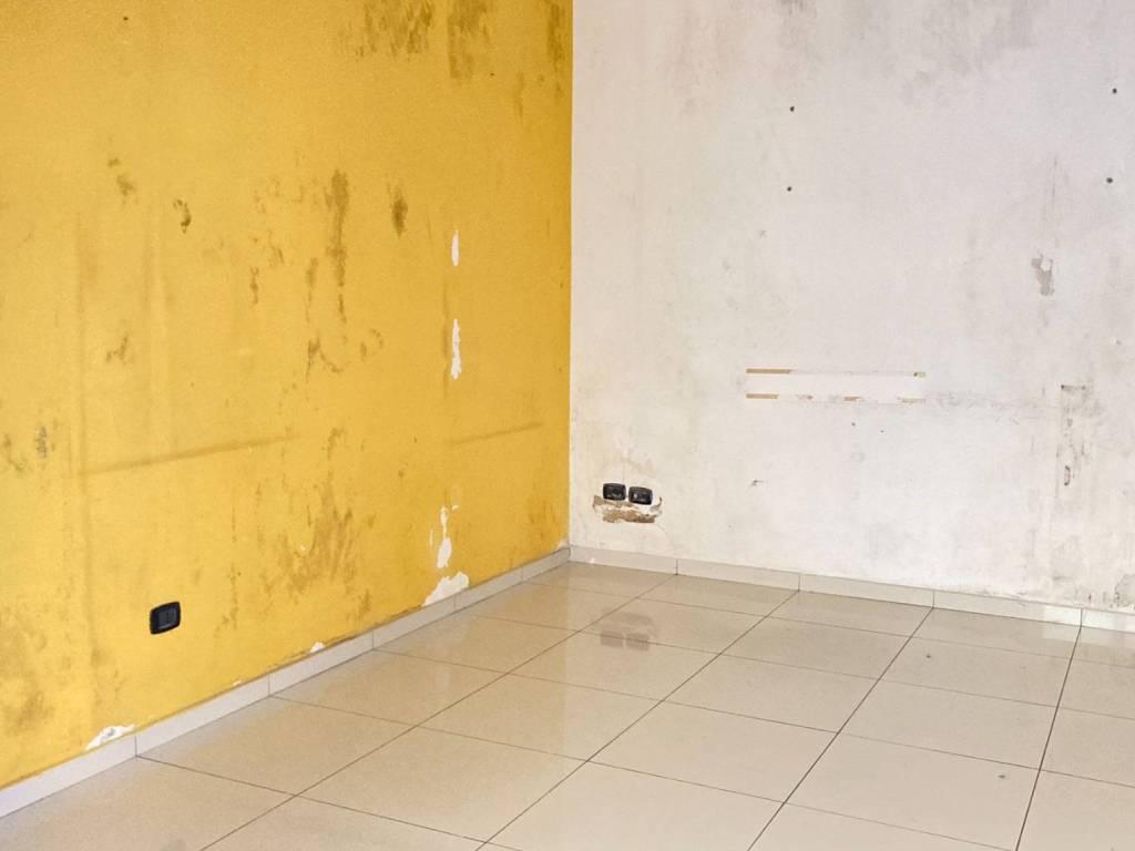 Attivit&agrave; / licenza a Napoli in Corso Chiaiano - Foto 2