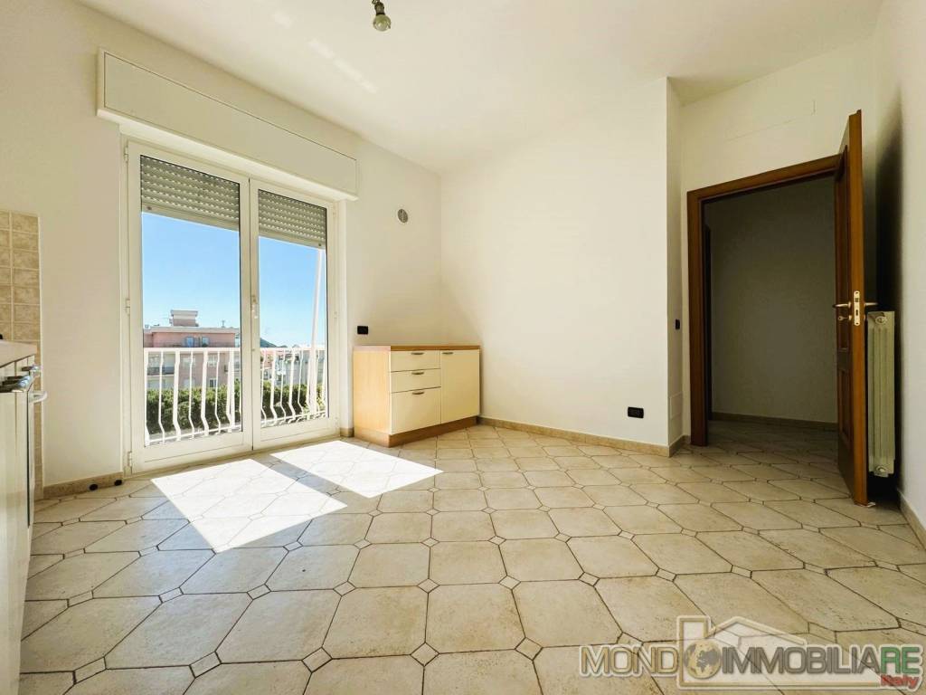 Appartamento a Albenga in Via Quintino Sella, 11 - Foto 5