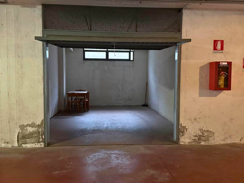 Box / garage a Assisi in Viale Patrono d'Italia, 43 - Foto 4