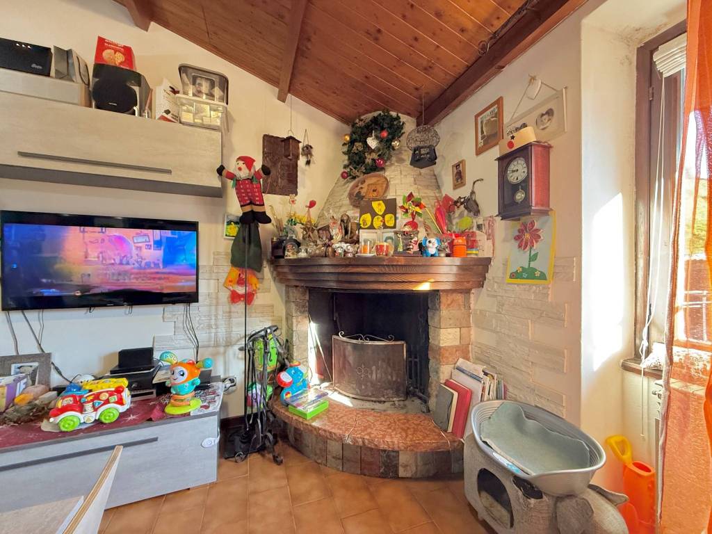 Appartamento a Endine gaiano in Via Madonna - Foto 4