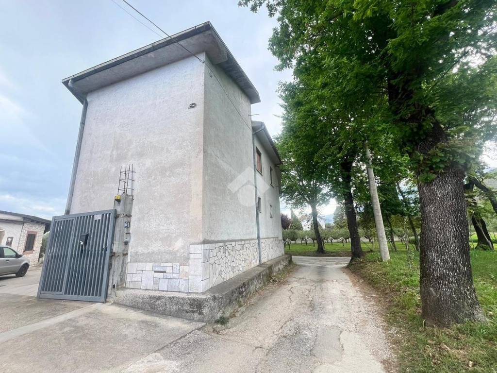 Casa indipendente a Cassino in Via Ponte la Pietra - Foto 3