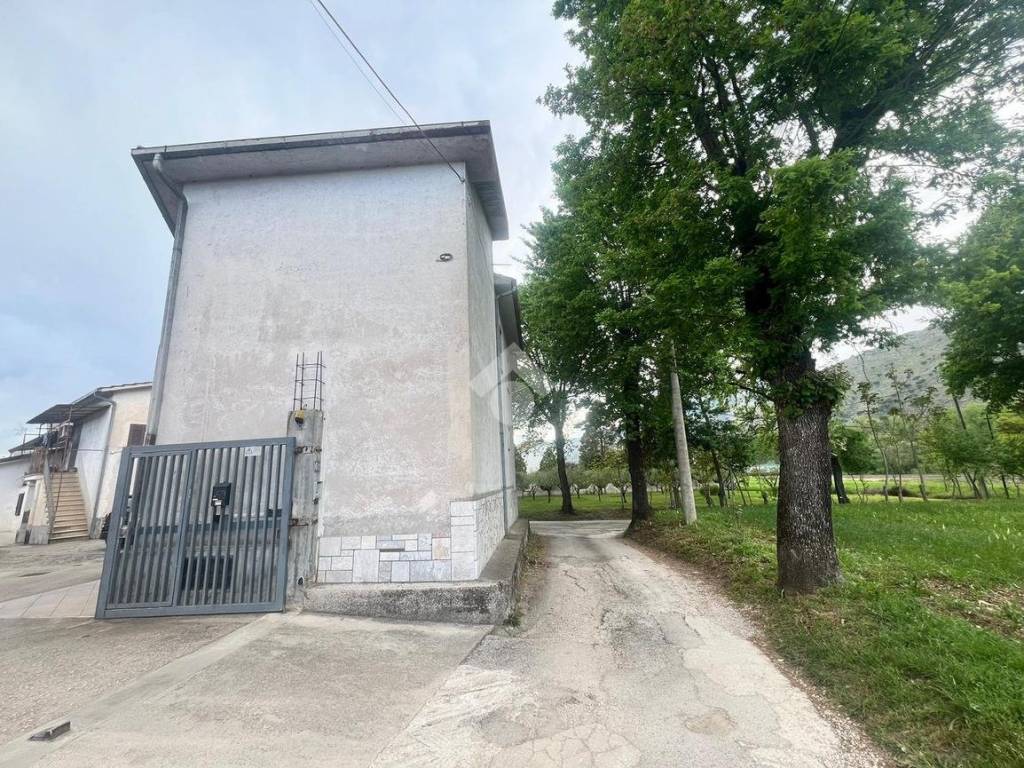 Casa indipendente a Cassino in Via Ponte la Pietra - Foto 4