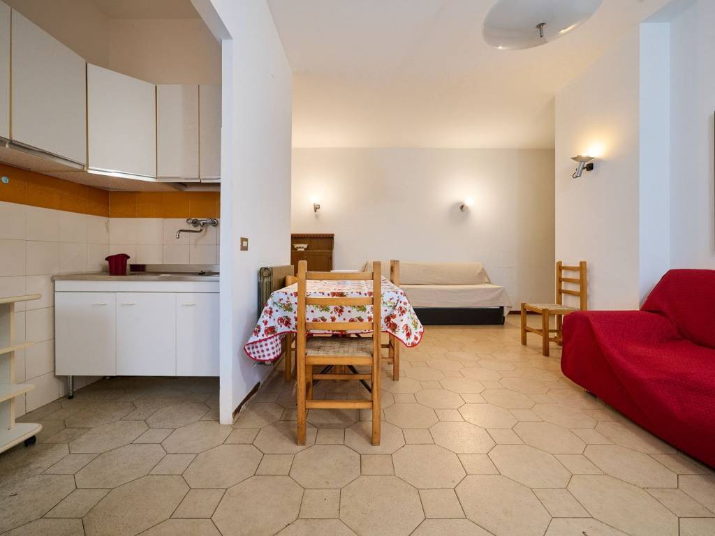 Appartamento a Follonica in Via Trento - Foto 5
