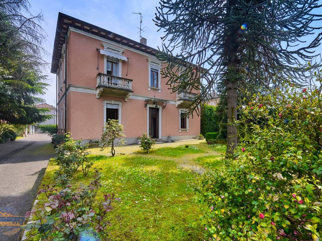 Villa a Osnago in Via Trento, 13 - Foto 4