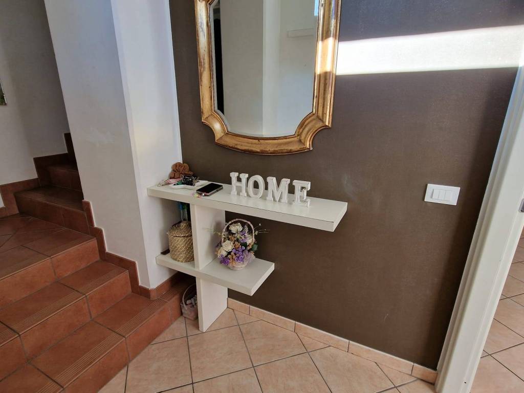 Casa indipendente a Cantù in Corso Unità d'Italia, 28 - Foto 2