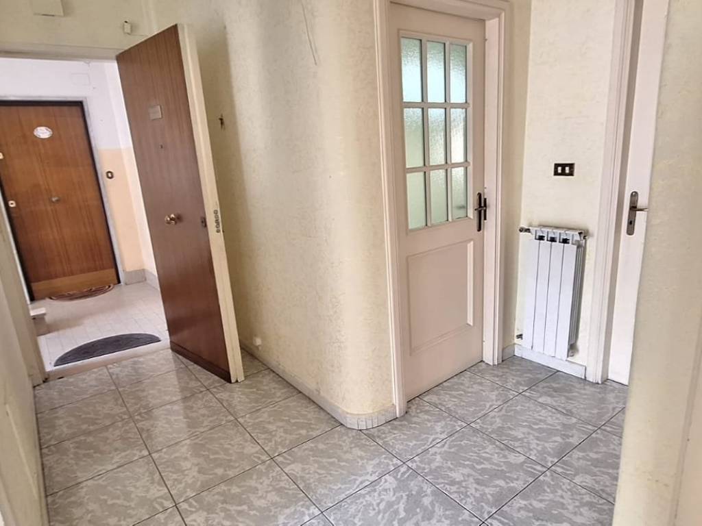 Appartamento a Castellammare di stabia in Via Giuseppe Cosenza, 168 - Foto 2