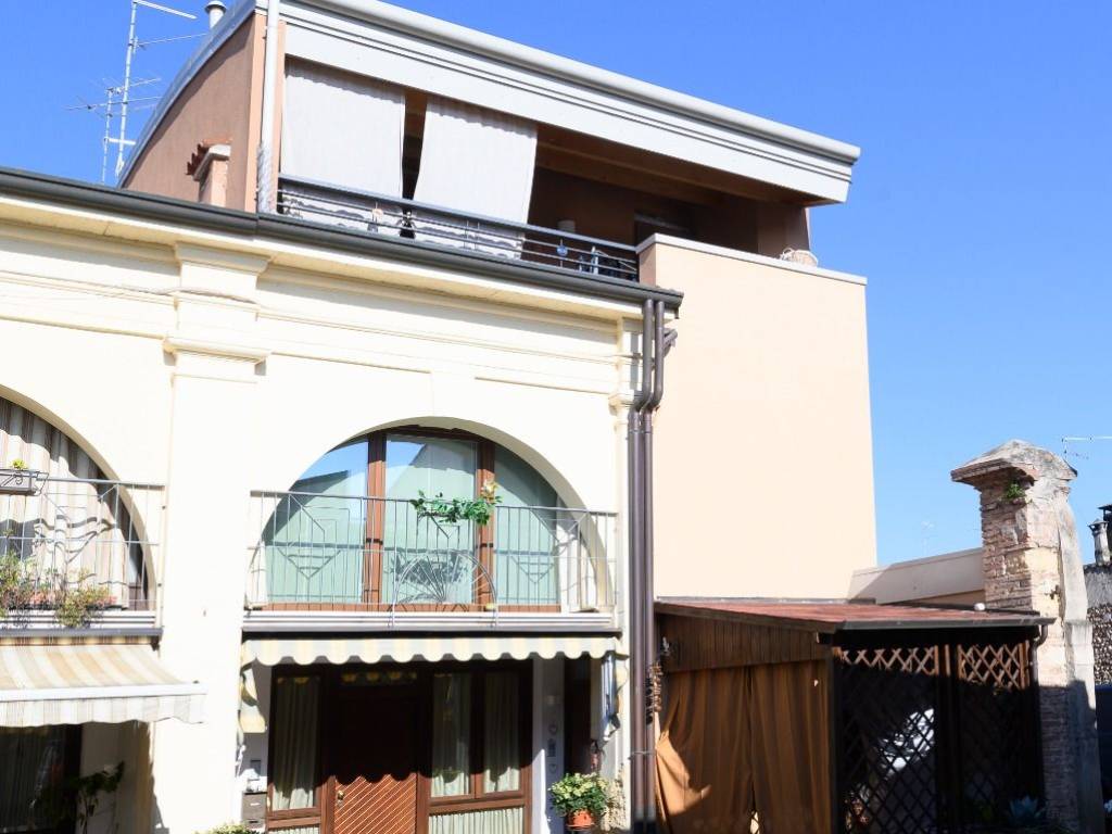 Appartamento a Villafranca di verona in Via Nino Bixio, 130 - Foto 4
