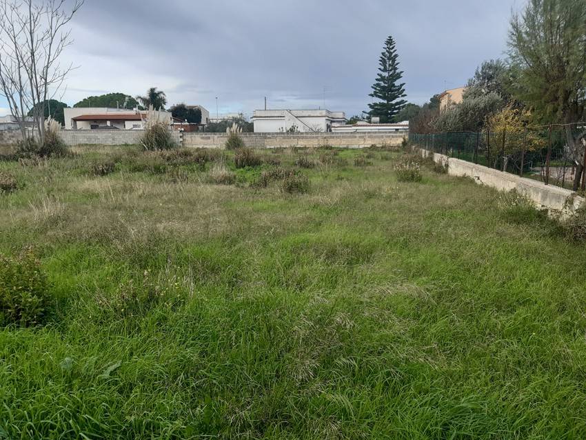 Terreno a Taranto in Via Feluche - Foto 3