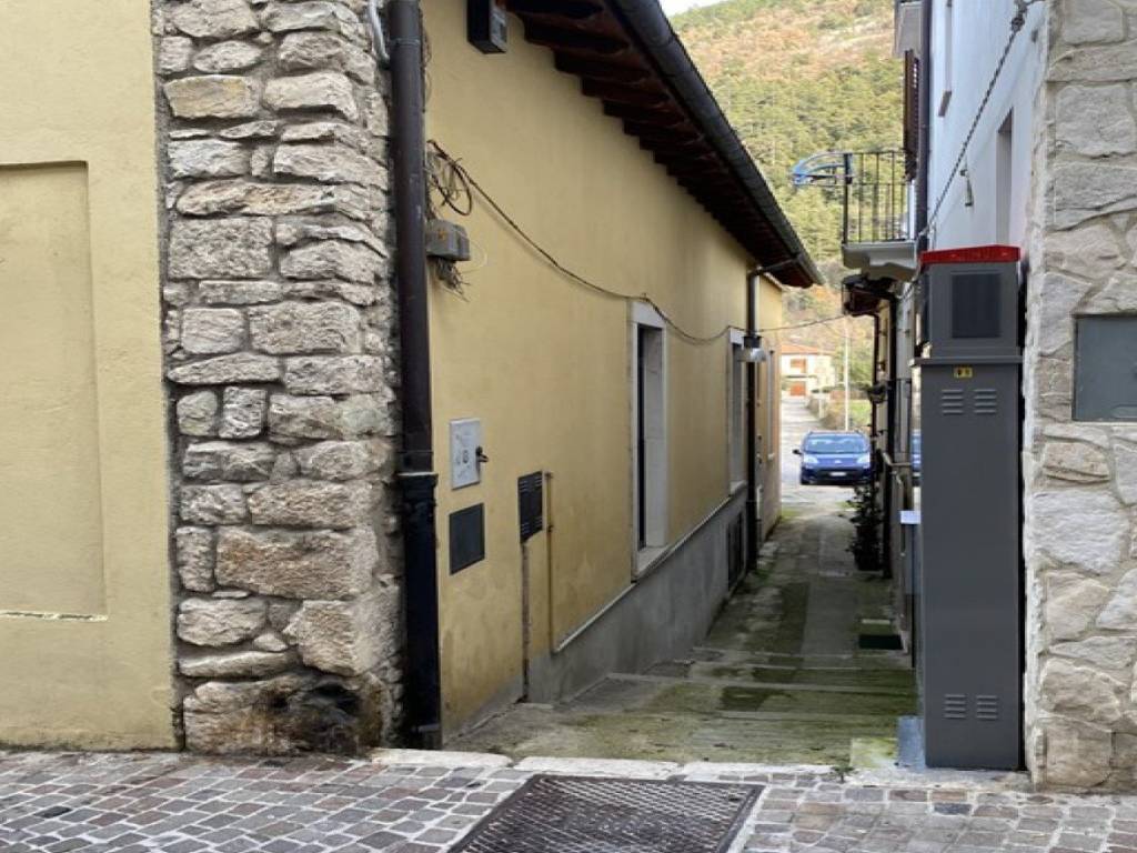 Palazzo / stabile a Introdacqua in Via Giuseppe Garibaldi, 80 - Foto 2