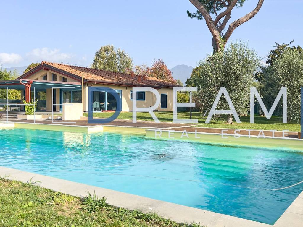 Villa a Pietrasanta in Via Don Giovanni Minzoni, 19 - Foto 5