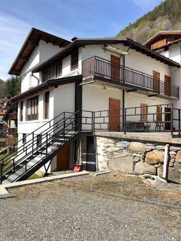 Villa a Chiesa in valmalenco in Via Basalini - Foto 2