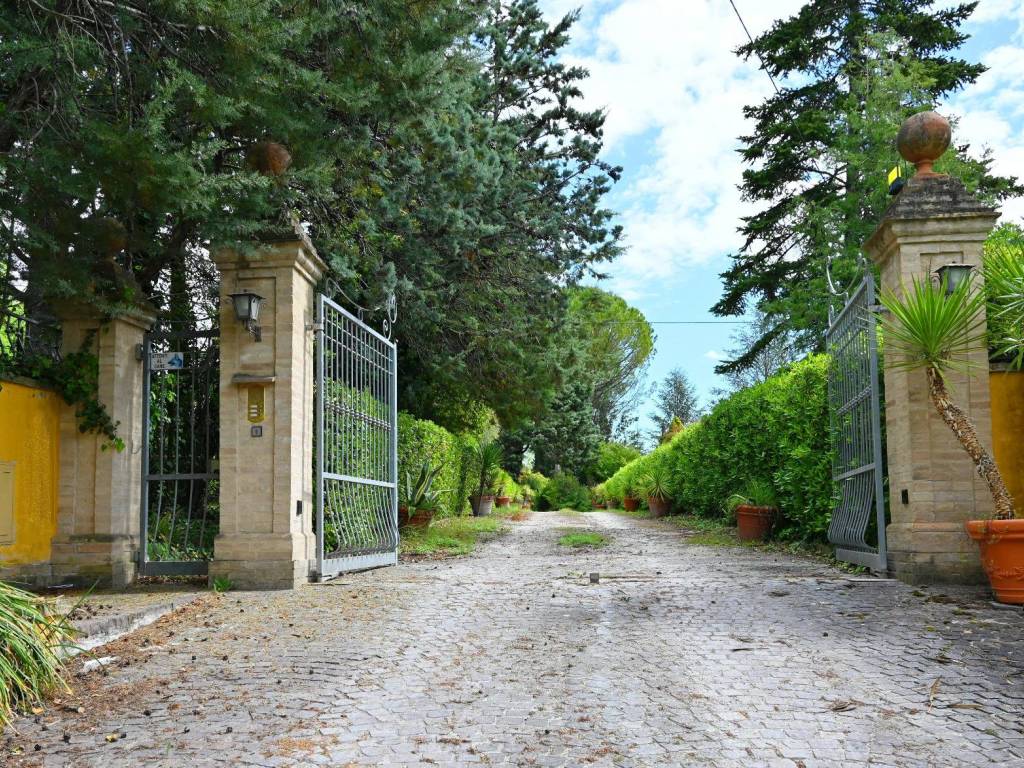 Villa a Montecassiano in Località Fontanelle - Foto 2