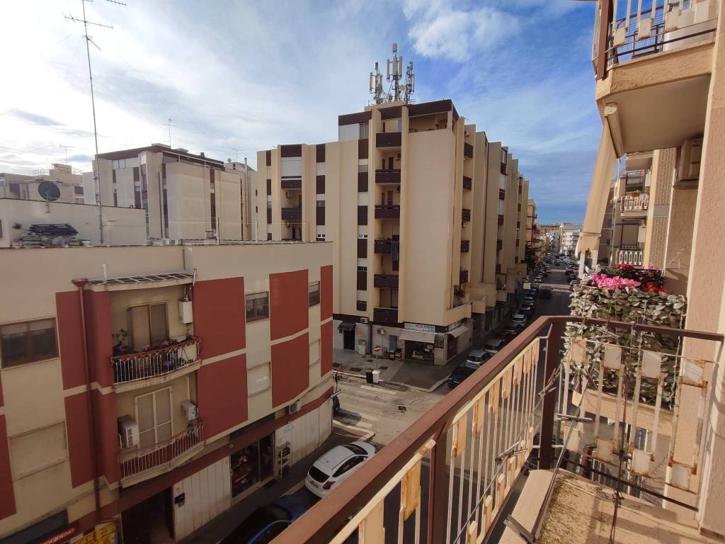 Appartamento a Brindisi in Via Cappuccini, 60 - Foto 3