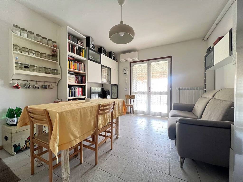 Appartamento a Sirmione in Via Carlo Marx - Foto 5
