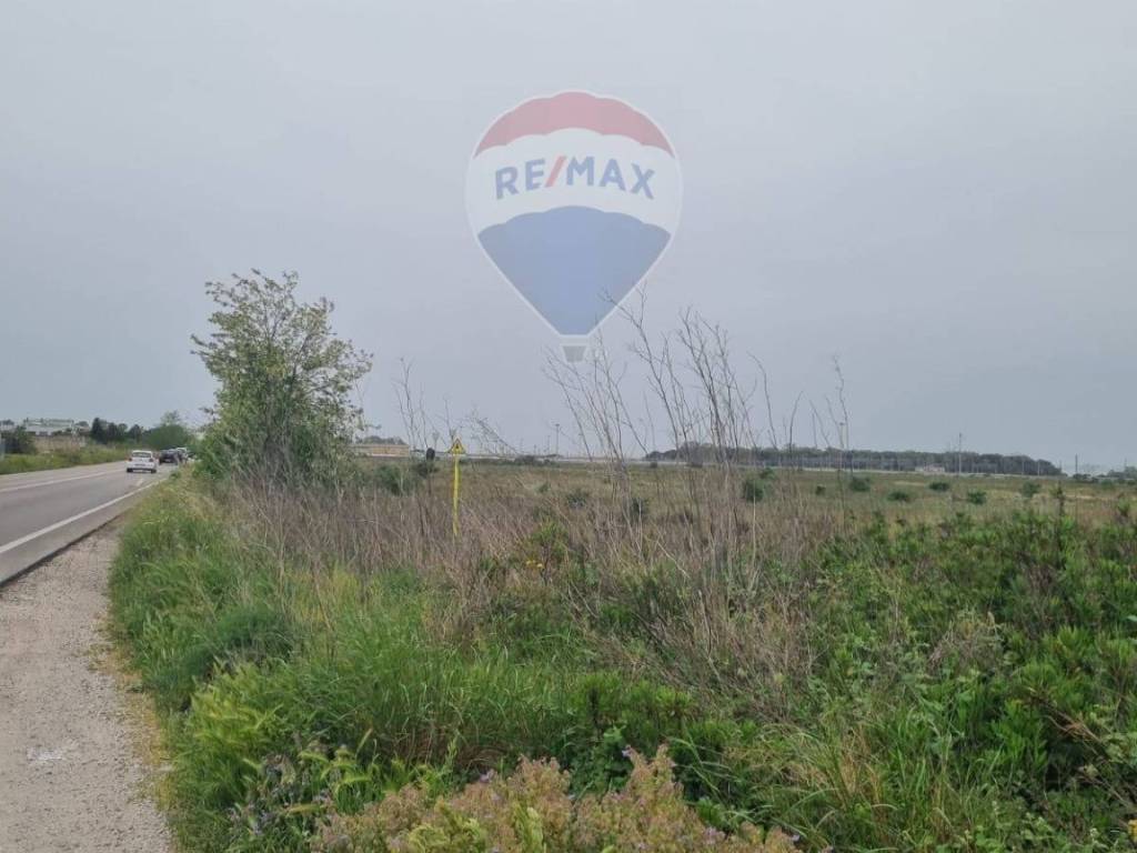 Terreno a Lecce in Zona Industriale S.S.16 Adriatica - Foto 2