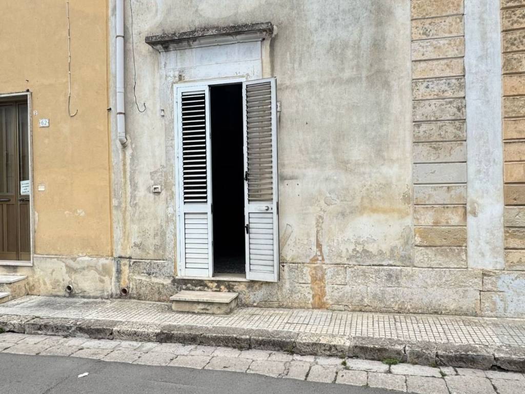 Casa indipendente a Lizzanello in Via Camillo Benso di Cavour, 60 - Foto 2