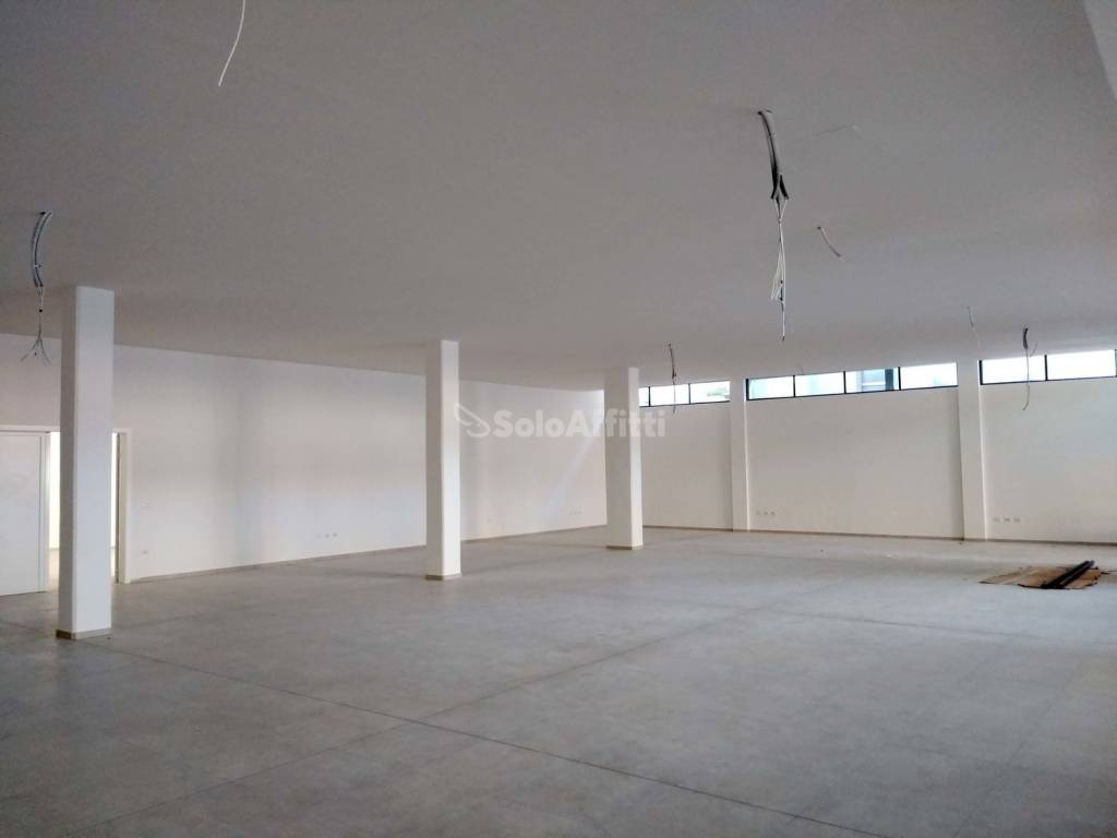 Immobile a Pesaro in Strada Statale Adriatica - Foto 2