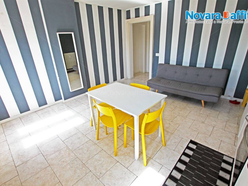 Appartamento a Novara in Piazza Giuseppe Garibaldi - Foto 4