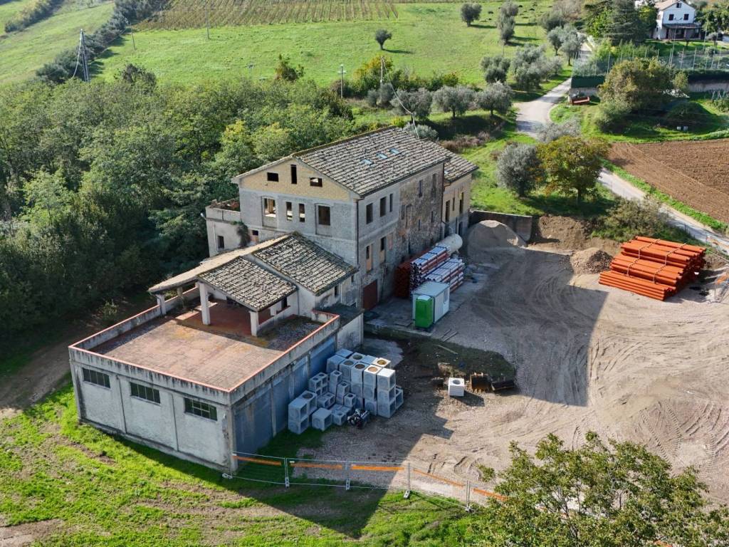 Rustico / casale a Acquaviva picena in Via Madonna delle Piane - Foto 3