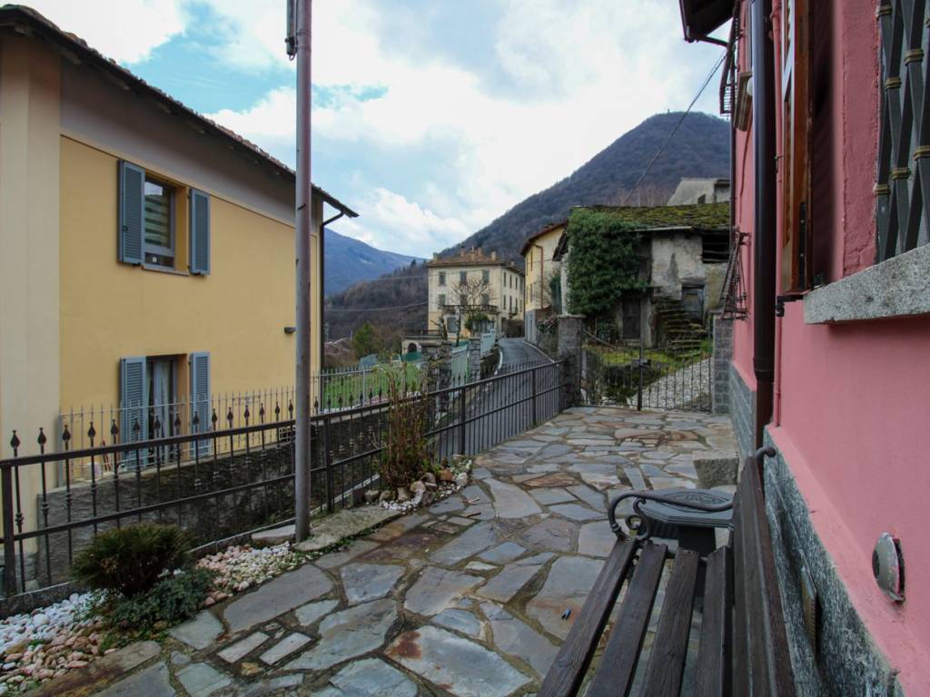 Casa indipendente a Cerano d'intelvi in via grazioso rivolta, 10 - Foto 3