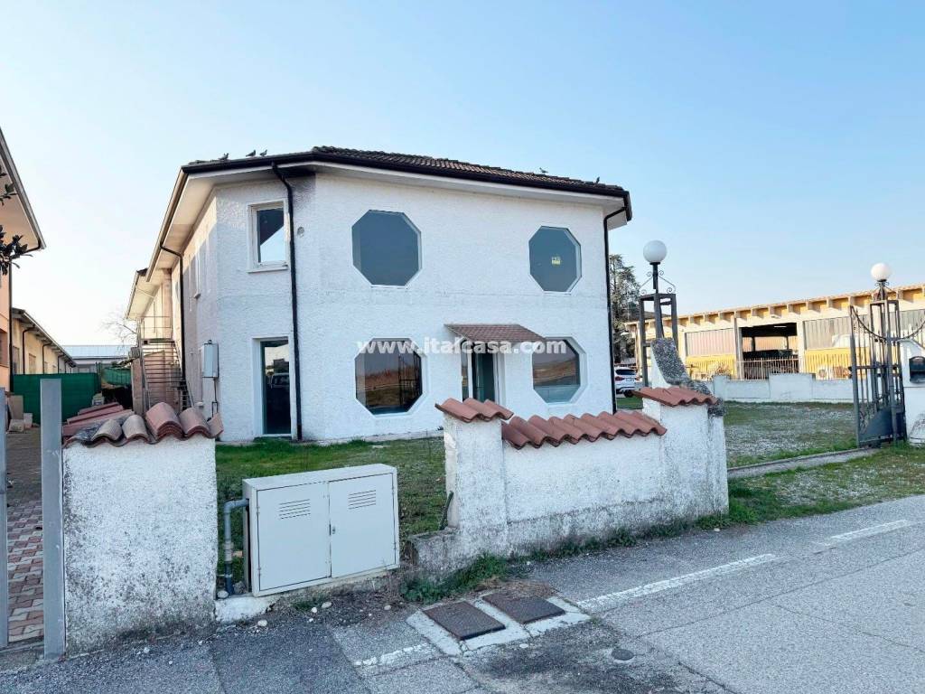 Immobile a Porto mantovano - Foto 2