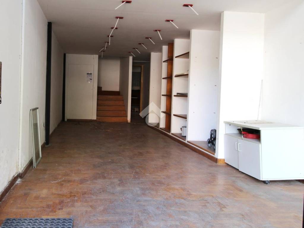 Appartamento a Teramo in locale commerciale viale Bovio, 133 - Foto 3