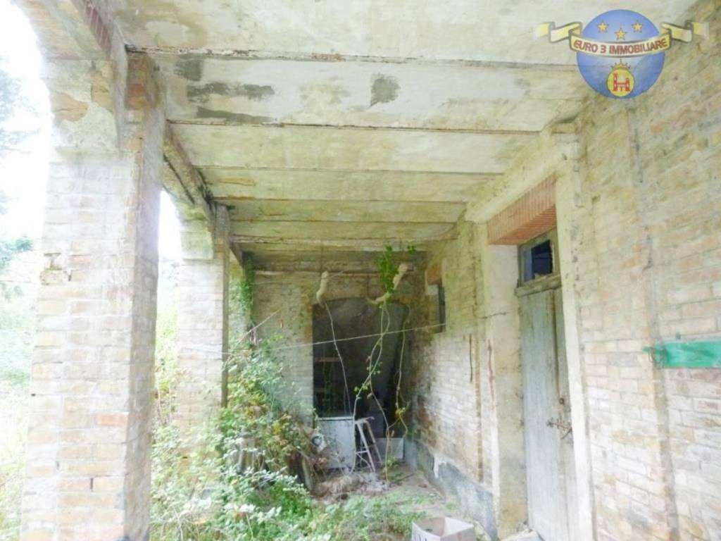 Rustico / casale a Carassai in Contrada aso s.n.c - Foto 5