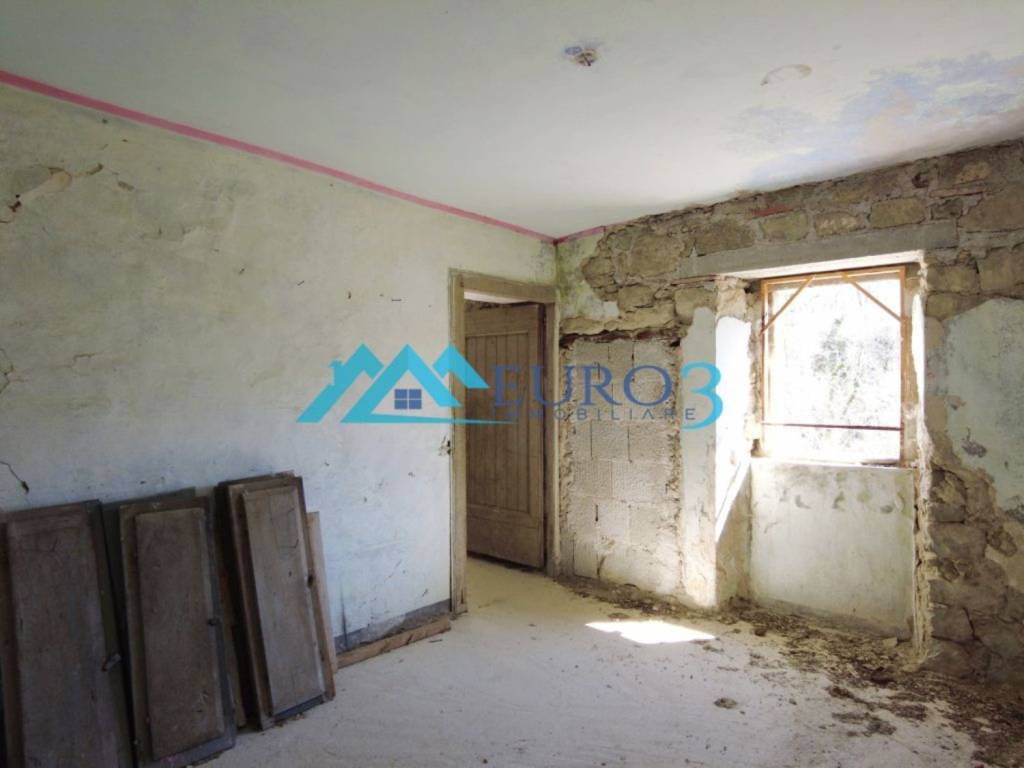 Villa a Montegallo in Frazione piano s.n.c - Foto 5