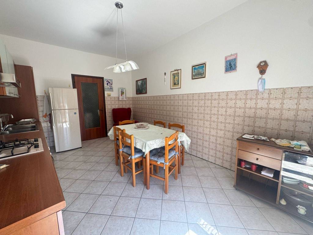 Villa a Baldissero d'alba in Via 25 Aprile, 21 - Foto 5