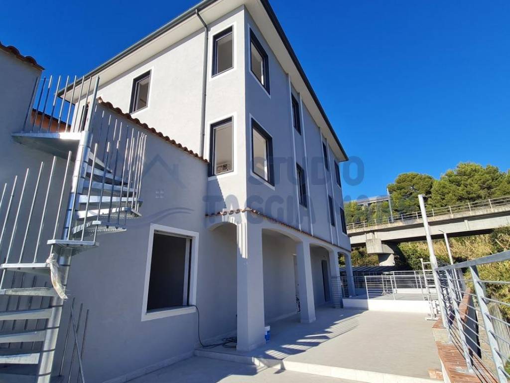Appartamento a San lorenzo al mare in Via Cappuccelli - Foto 5