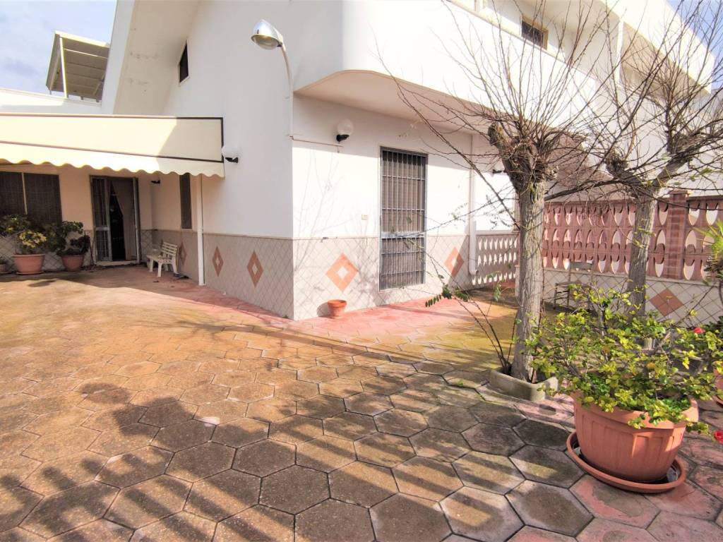 Villa a Porto cesareo in Via Lago di Trinità - Foto 2