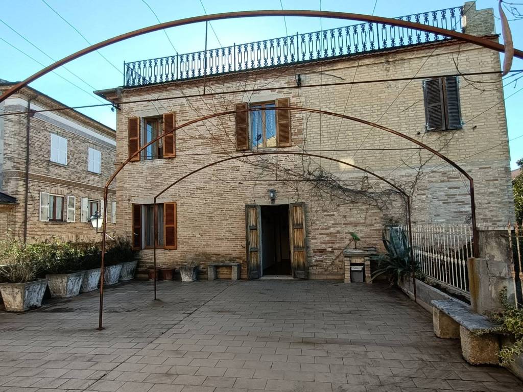 Casa indipendente a Montegiorgio - Foto 5