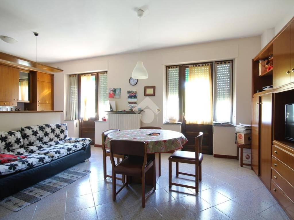 Appartamento a Alba in Via Wuillermin, 17 - Foto 2