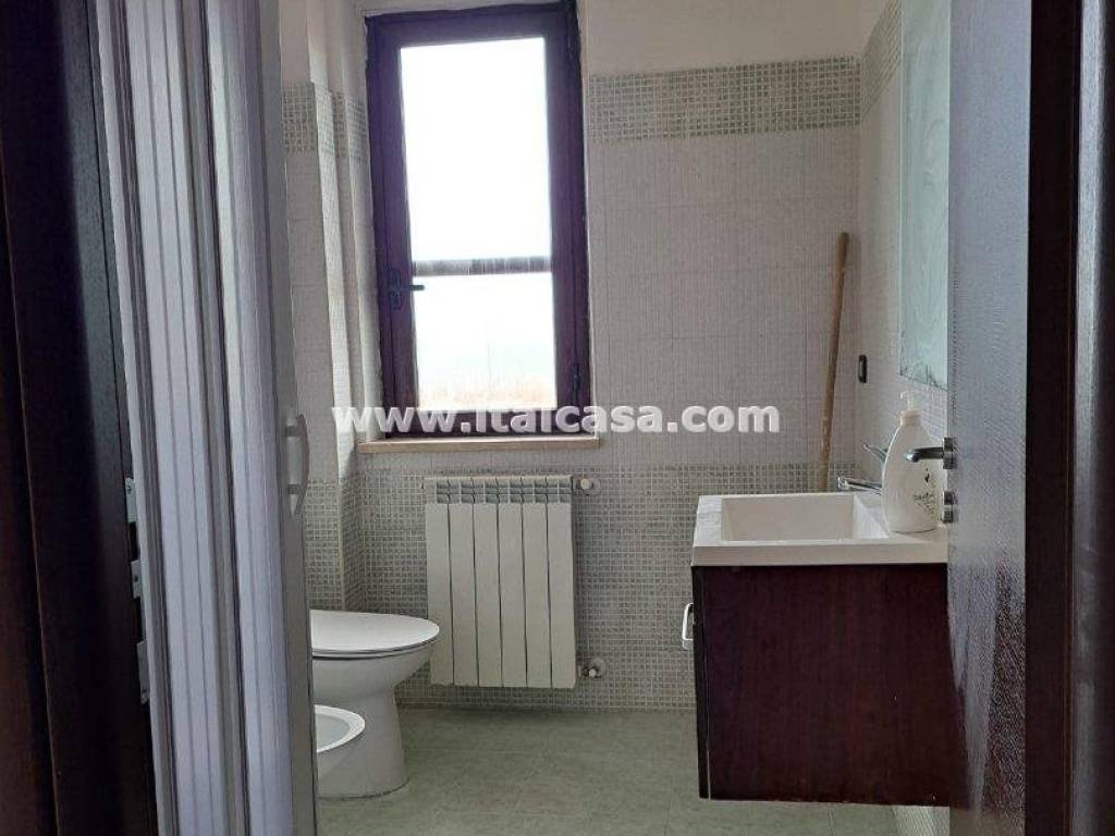 Appartamento a Crotone in Via Argentina - Foto 4