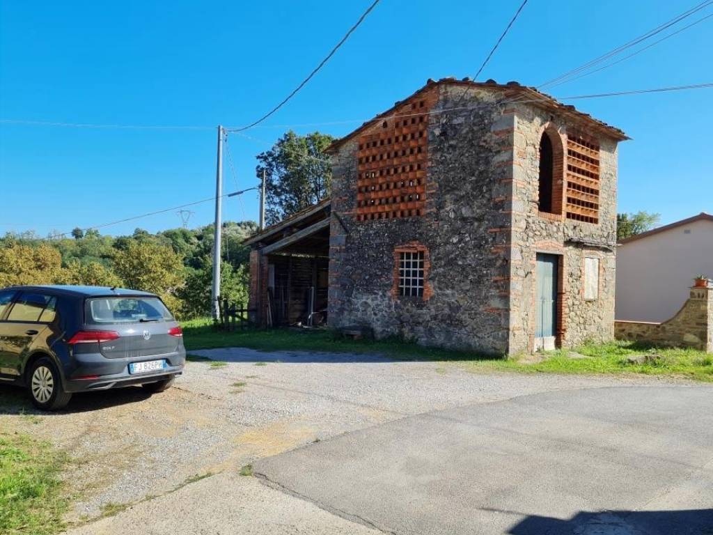 Casa indipendente a Capannori in Via di Scioppato - Foto 2