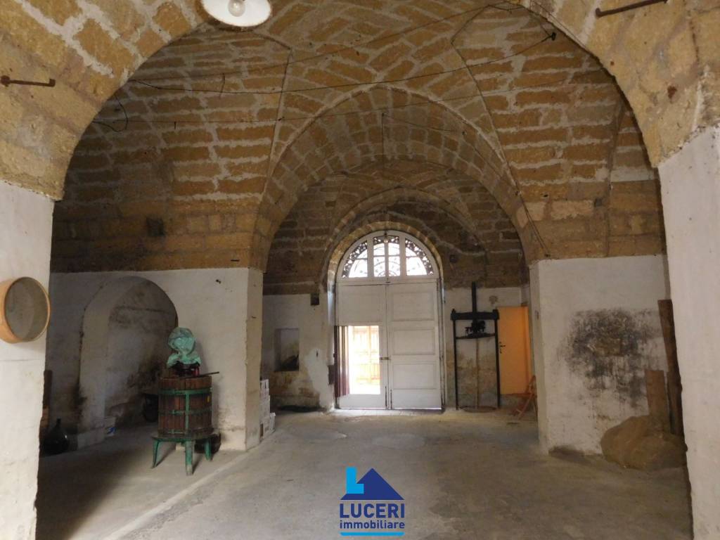 Palazzo / stabile a Collepasso in Via Agrigento - Foto 2