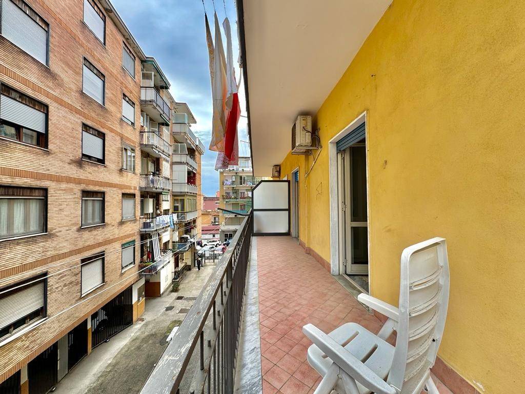 Appartamento a Napoli in Via Diomede Carafa, 58 - Foto 3