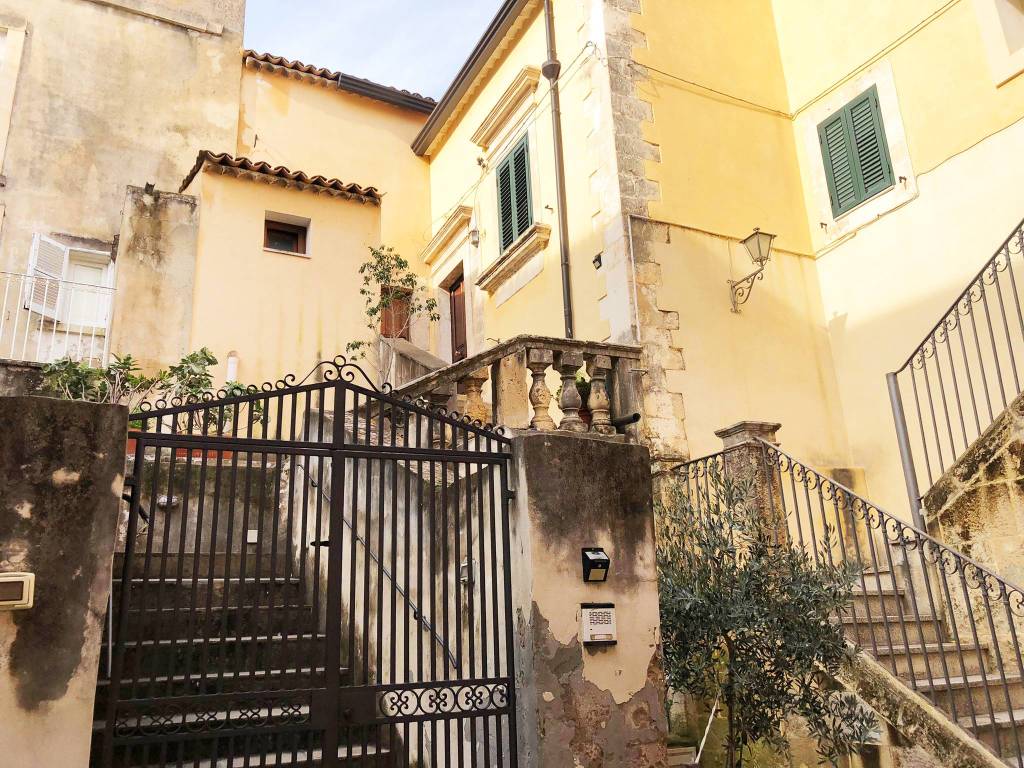 Appartamento a Avola in Vico Vincenzo Gioberti, 5 - Foto 3