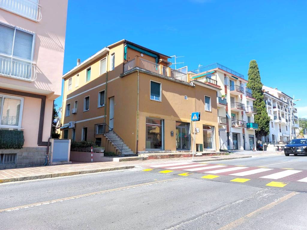 Immobile a San bartolomeo al mare in Via Roma, 192 - Foto 2