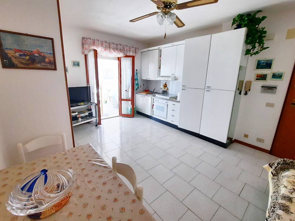 Appartamento a Alba adriatica in Via dei Tigli, 51 - Foto 3