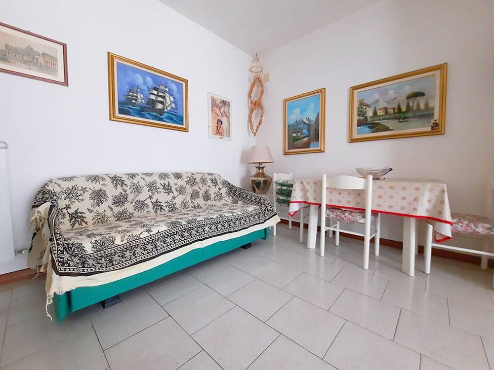 Appartamento a Alba adriatica in Via dei Tigli, 51 - Foto 4