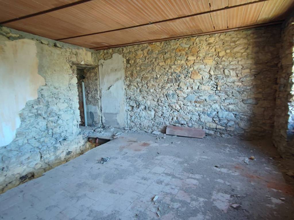 Rustico / casale a Chiusanico in Via Vittorio Veneto - Foto 2