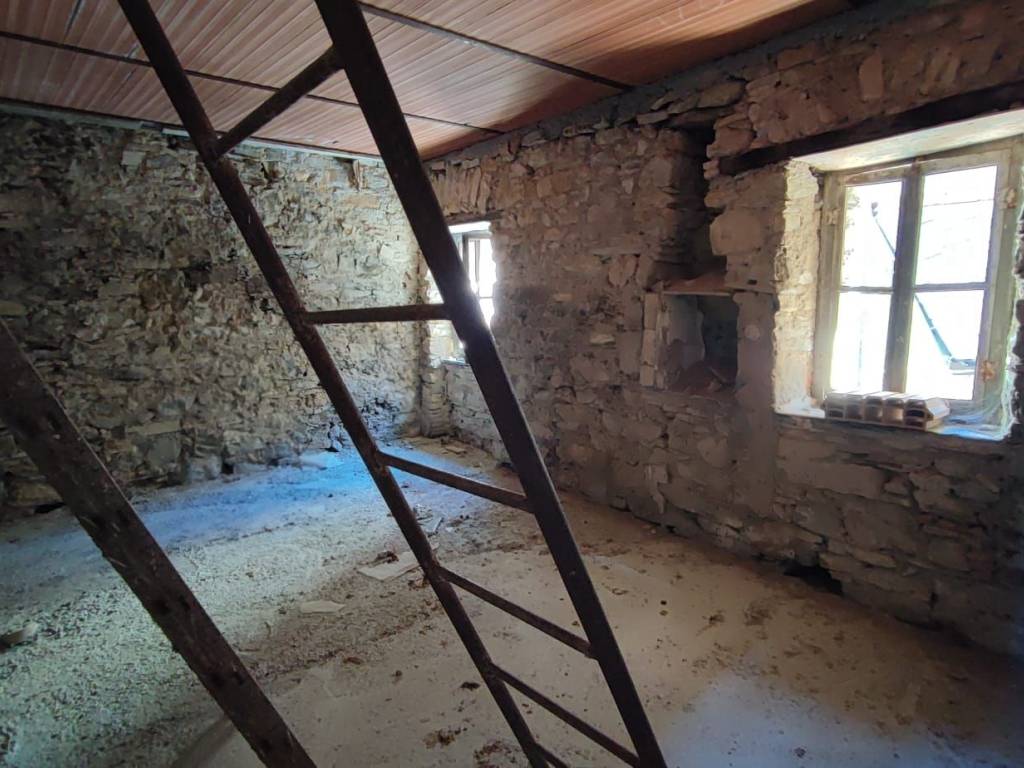 Rustico / casale a Chiusanico in Via Vittorio Veneto - Foto 3