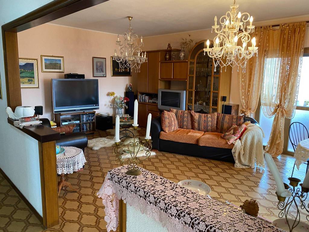 Appartamento a Sant'omero in Via Capo di Fuori, 196 - Foto 2