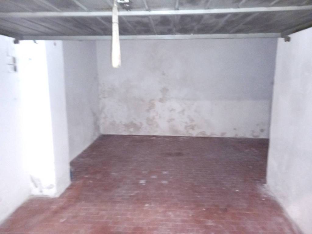 Box / garage a Asti in Via Duca degli Abruzzi - Foto 5