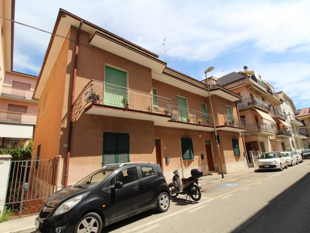 Appartamento a San benedetto del tronto in Via Antonio Fogazzaro, 37 - Foto 3