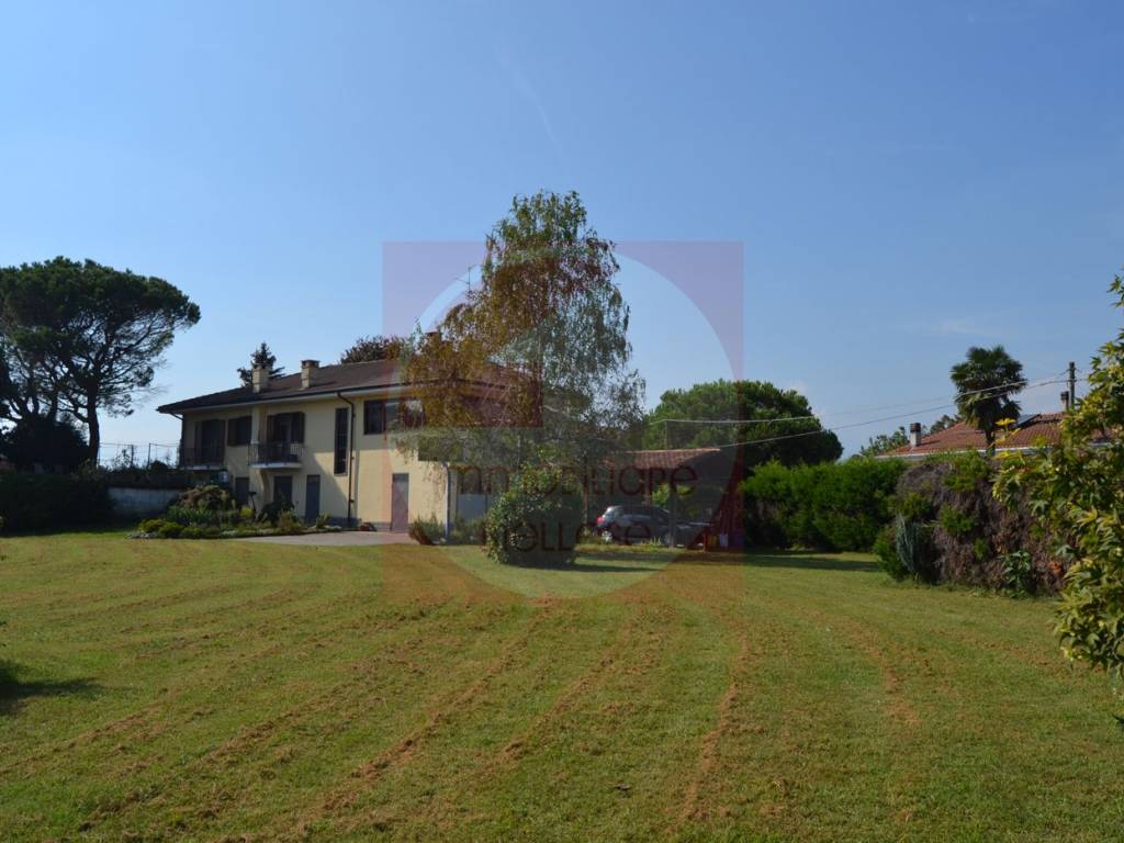 Villa a Cossato in Via Giovanni Amendola, 555 - Foto 2