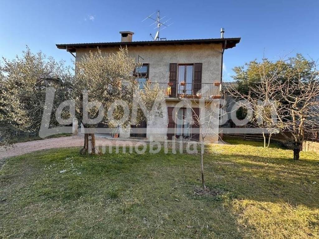 Casa indipendente a Cocquio-trevisago in via milano - Foto 3
